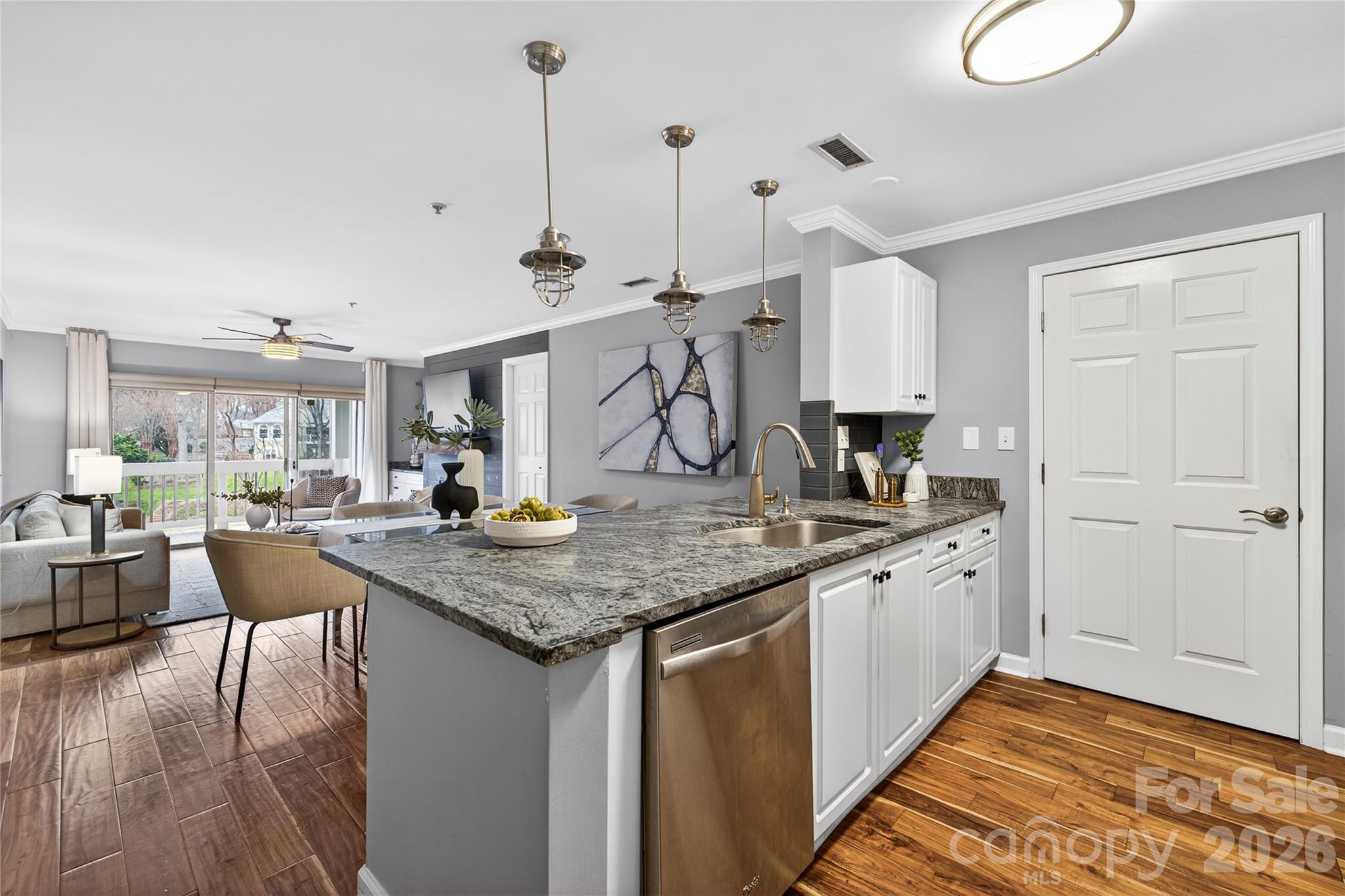 104 Pier 33 Drive 317