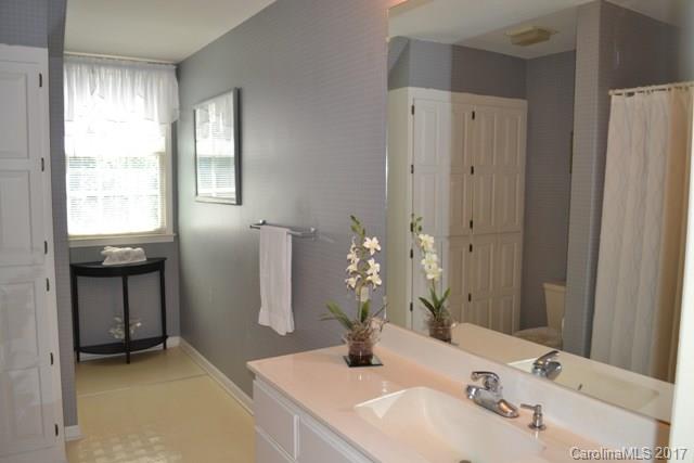 Meadow Lakes - Residential