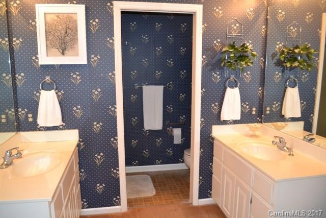 Meadow Lakes - Residential