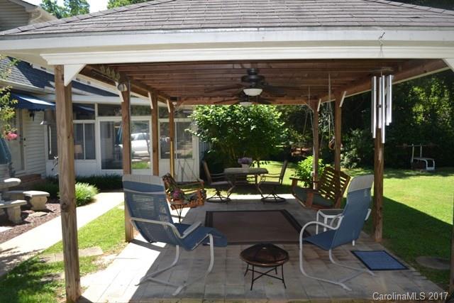 Meadow Lakes - Residential