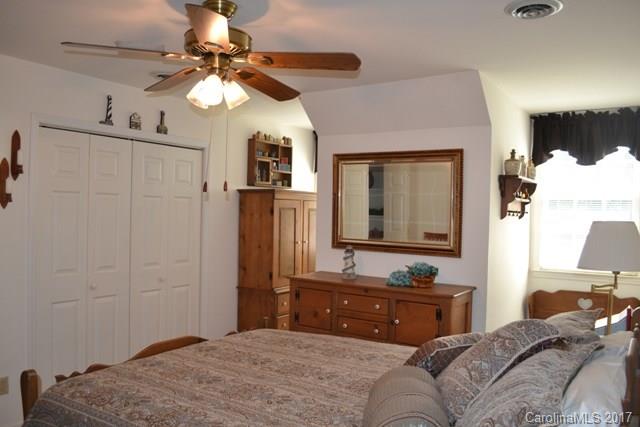 Meadow Lakes - Residential