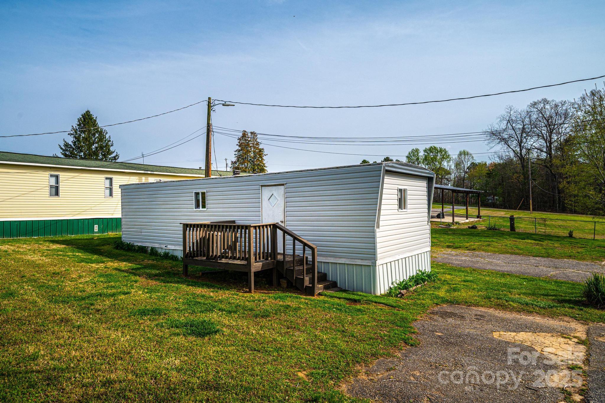 1521 Airport Rhodhiss Road