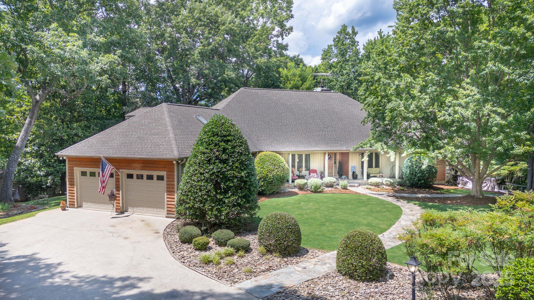 Snaffles - Residential