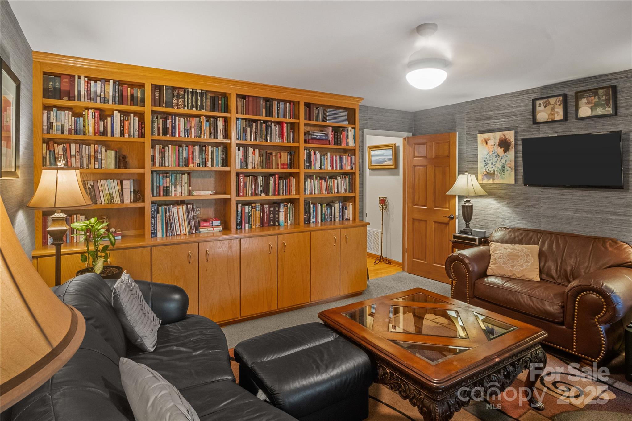 Snaffles - Residential