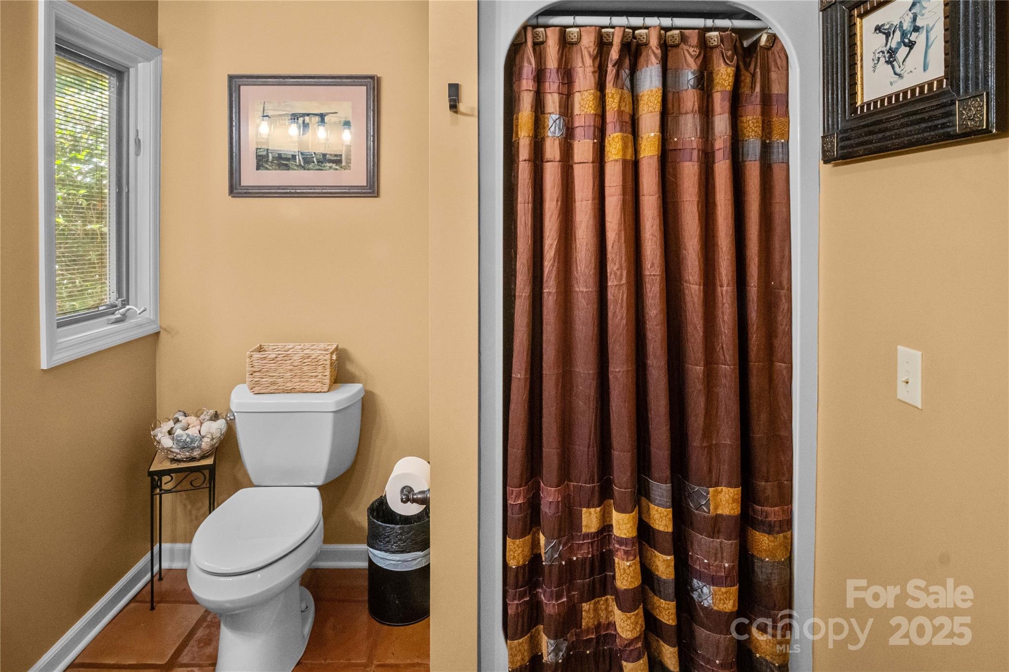 Snaffles - Residential