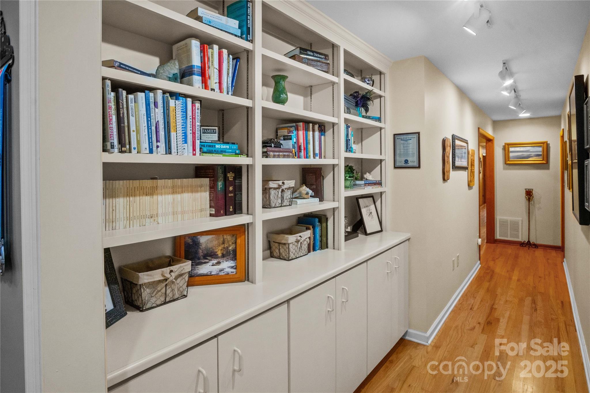 Snaffles - Residential