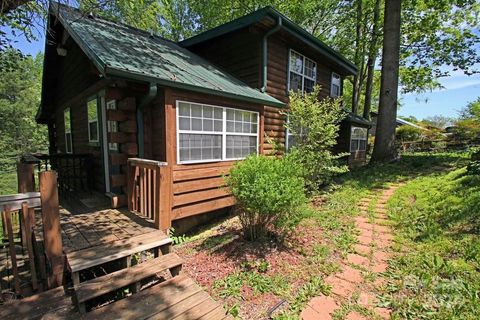 A home in Waynesville