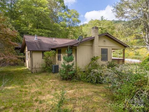 A home in Tuckasegee