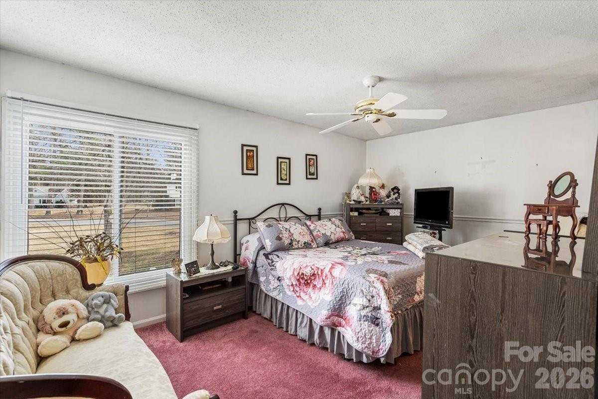 Four Seasons - Residential