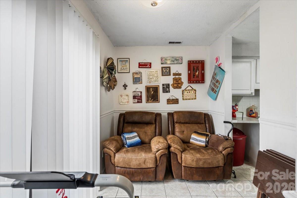 Four Seasons - Residential