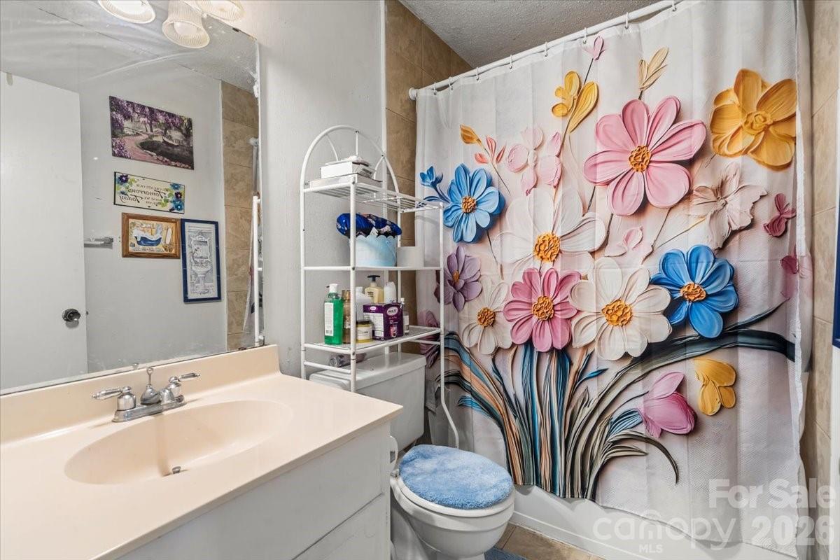 Four Seasons - Residential