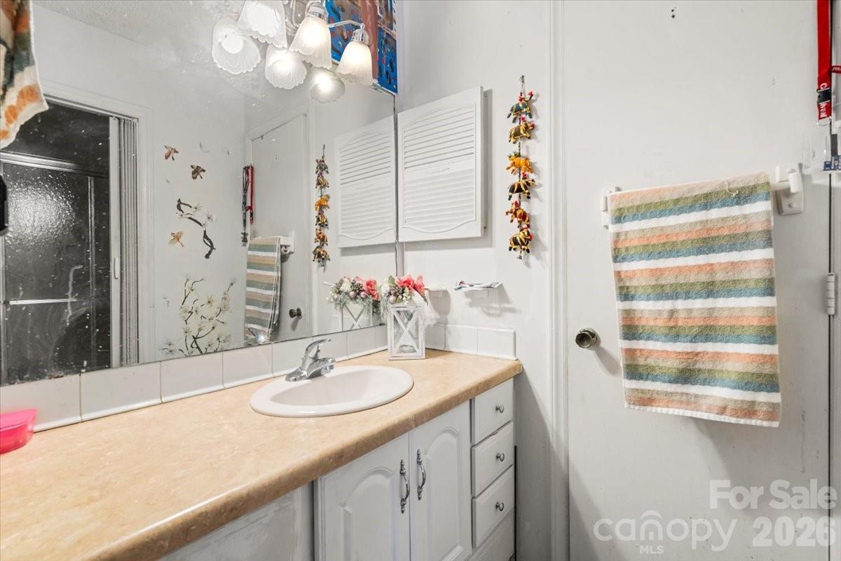 Four Seasons - Residential