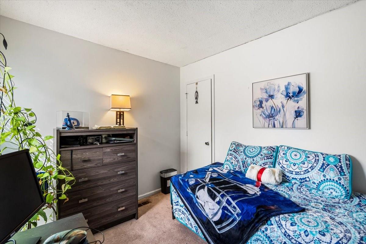 Four Seasons - Residential