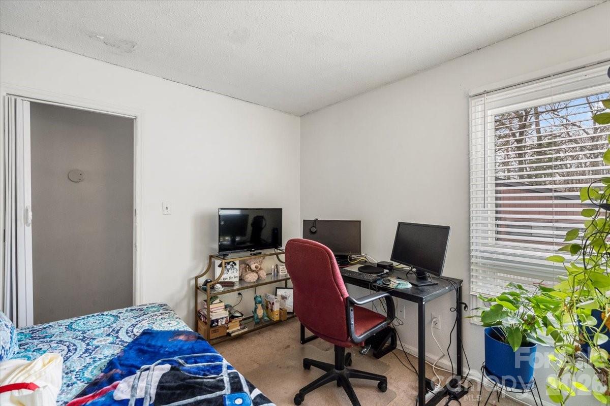 Four Seasons - Residential