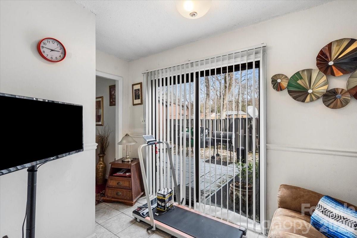 Four Seasons - Residential