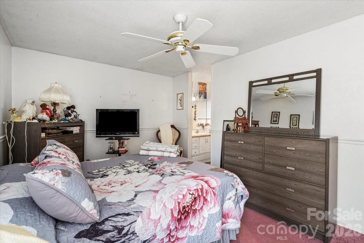 Four Seasons - Residential