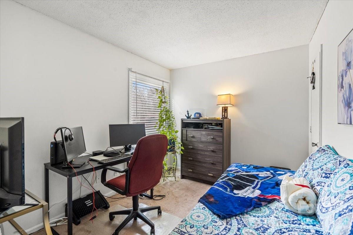 Four Seasons - Residential