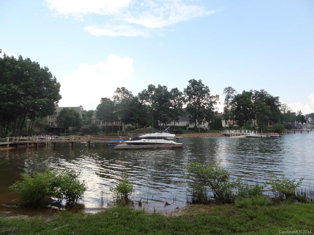 The Peninsula - Residential