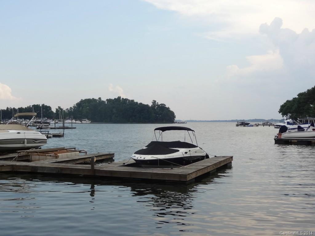 The Peninsula - Residential