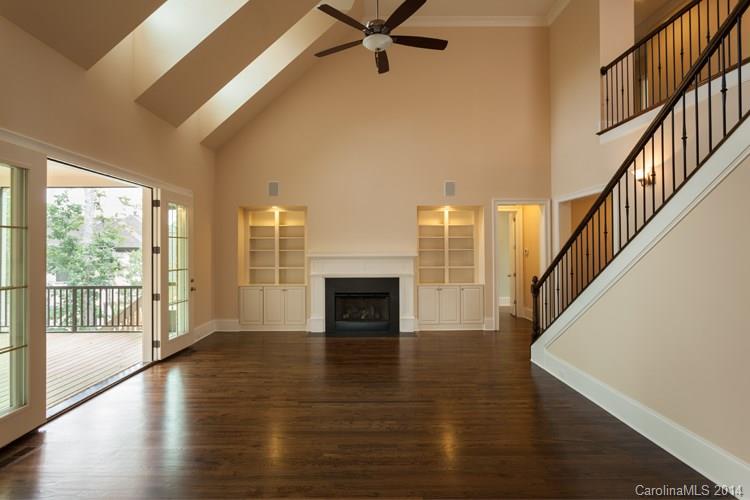 The Peninsula - Residential