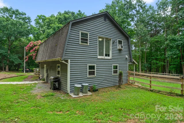 505 Tipperary Lane, photo 5 of 42