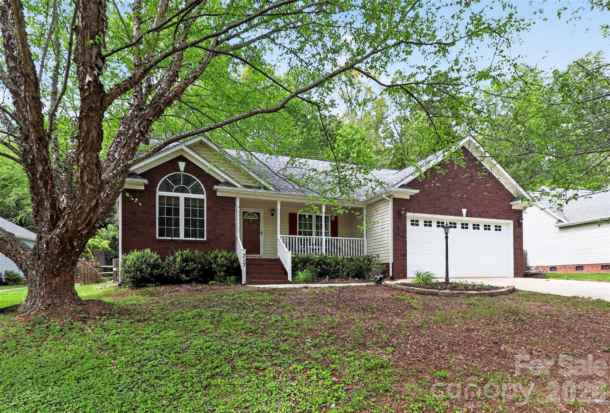 313 Brightwood Court SW