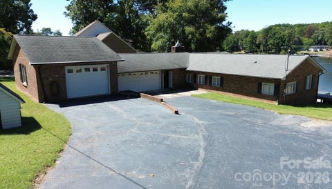 Photo of 4935 Vagabond Lane, Sherrills Ford, NC 28673 (MLS # 4426102)