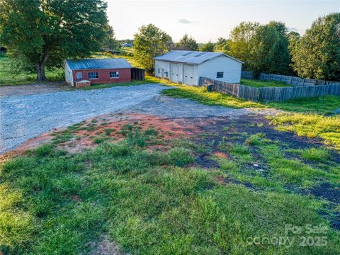 690 River Highway 3 Mooresville NC 28117
