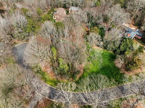 Photo of 2722 Loch Lane, Charlotte, NC 28226 (MLS # 4340215)