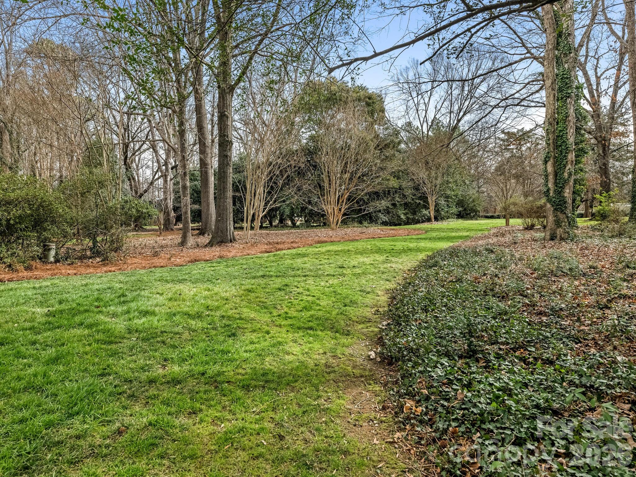 2722 Loch Lane