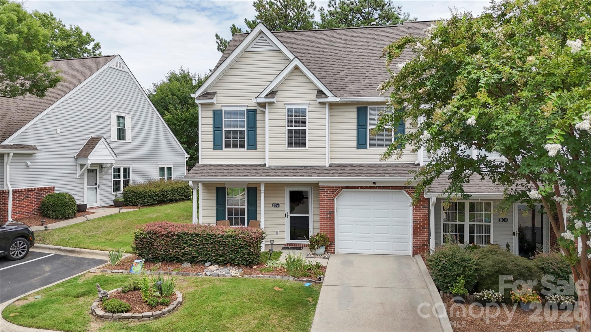 806 Rock Lake Glen