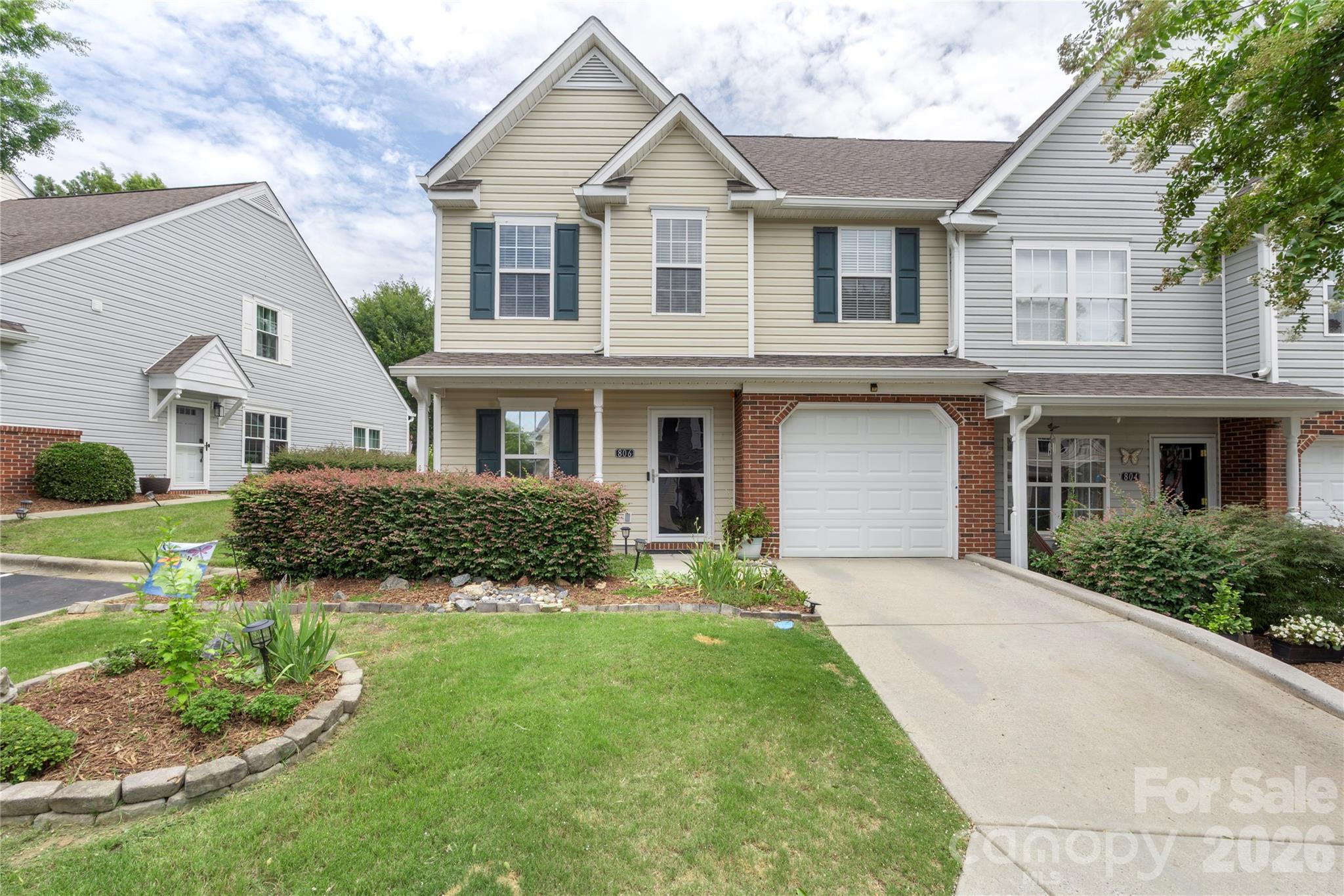 806 Rock Lake Glen