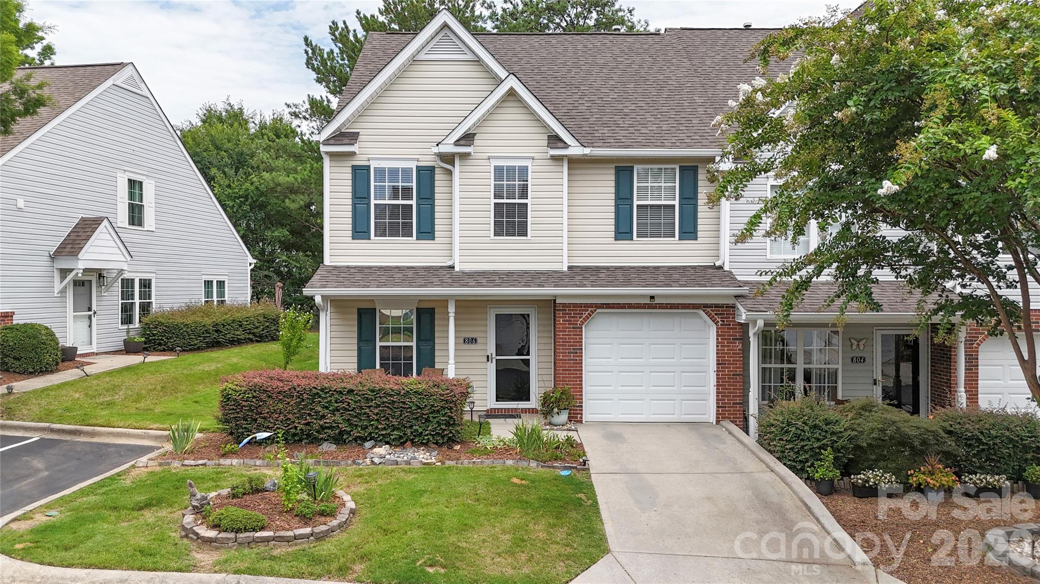 806 Rock Lake Glen
