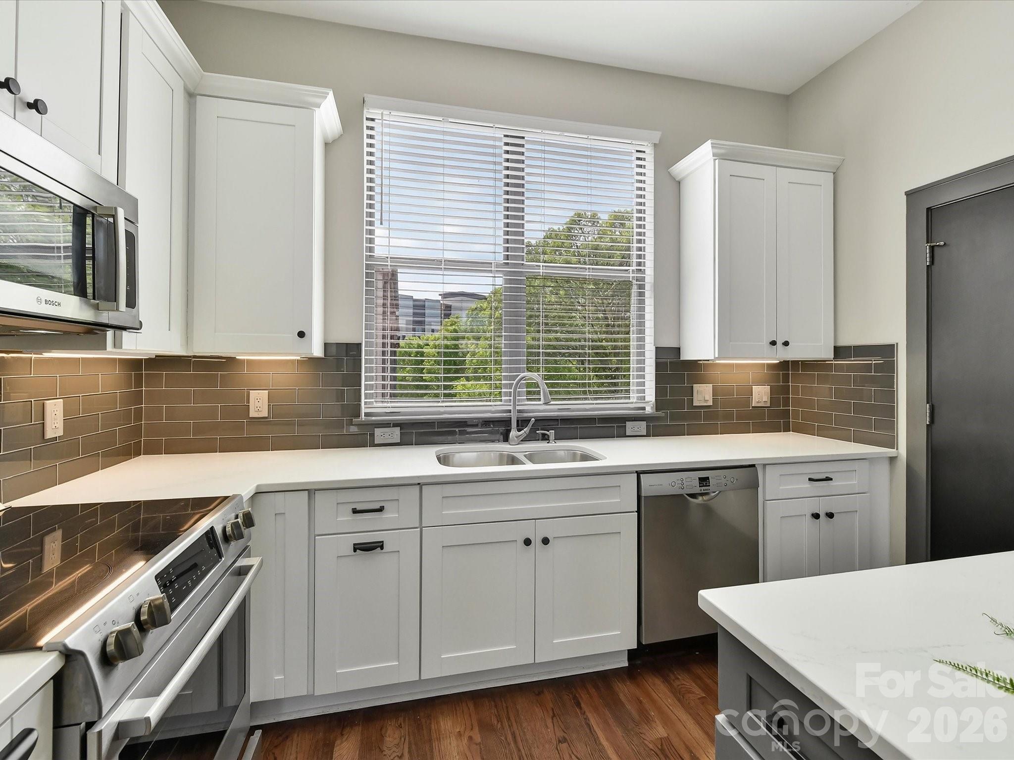 M Street - Residential