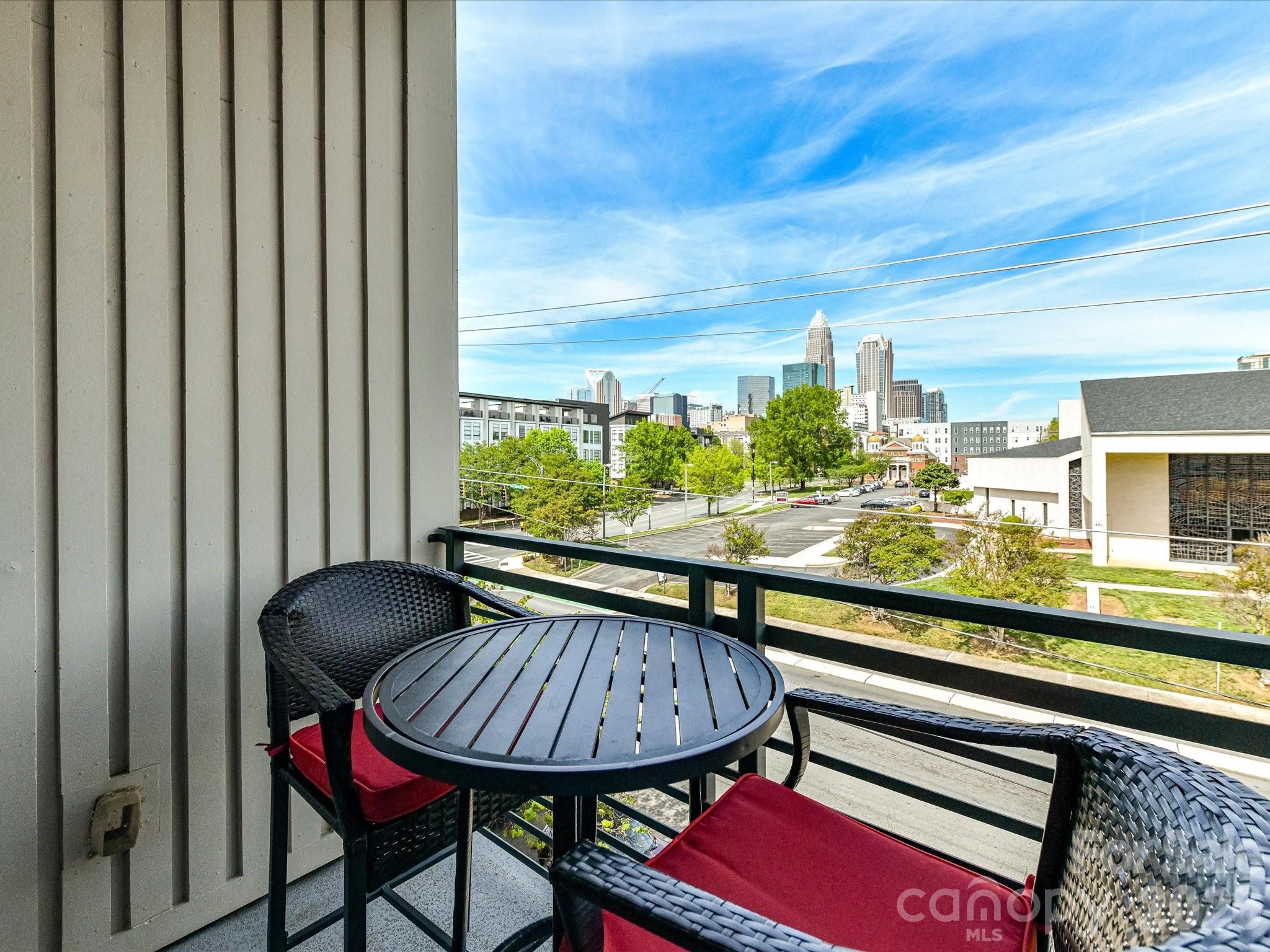 M Street - Residential