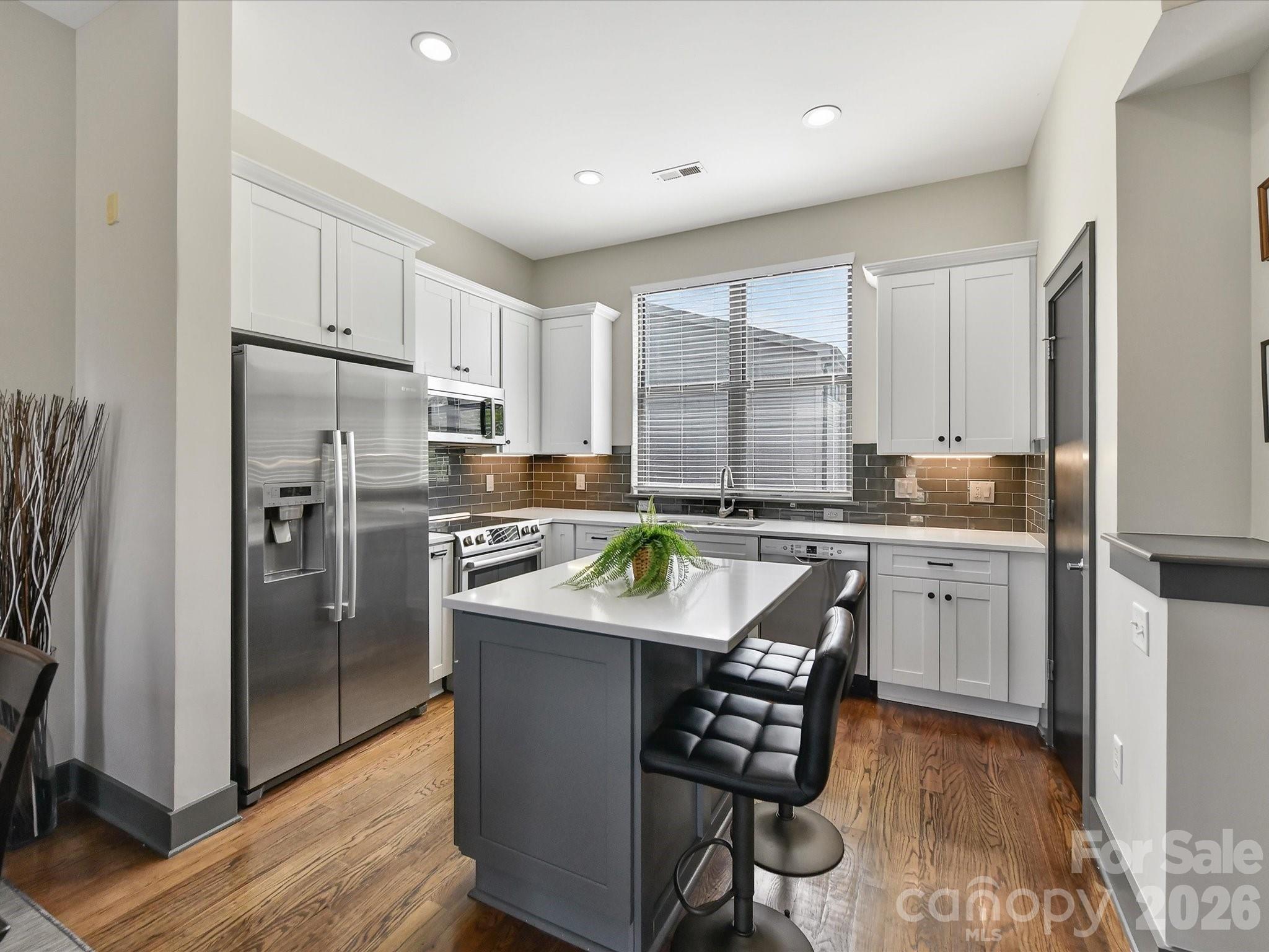 M Street - Residential