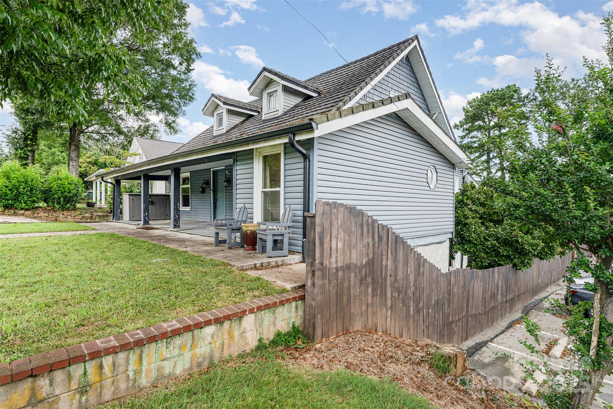 135 Corban Avenue SE