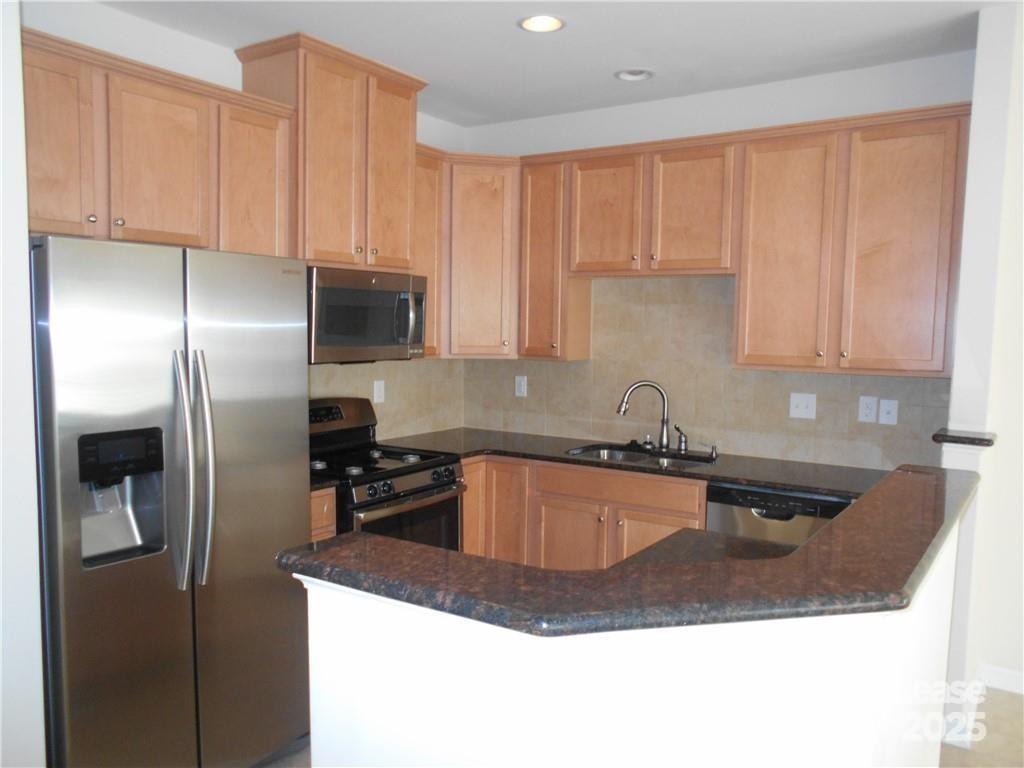 2605 Silverthorn Drive