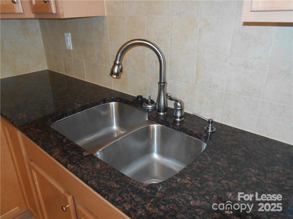 2605 Silverthorn Drive