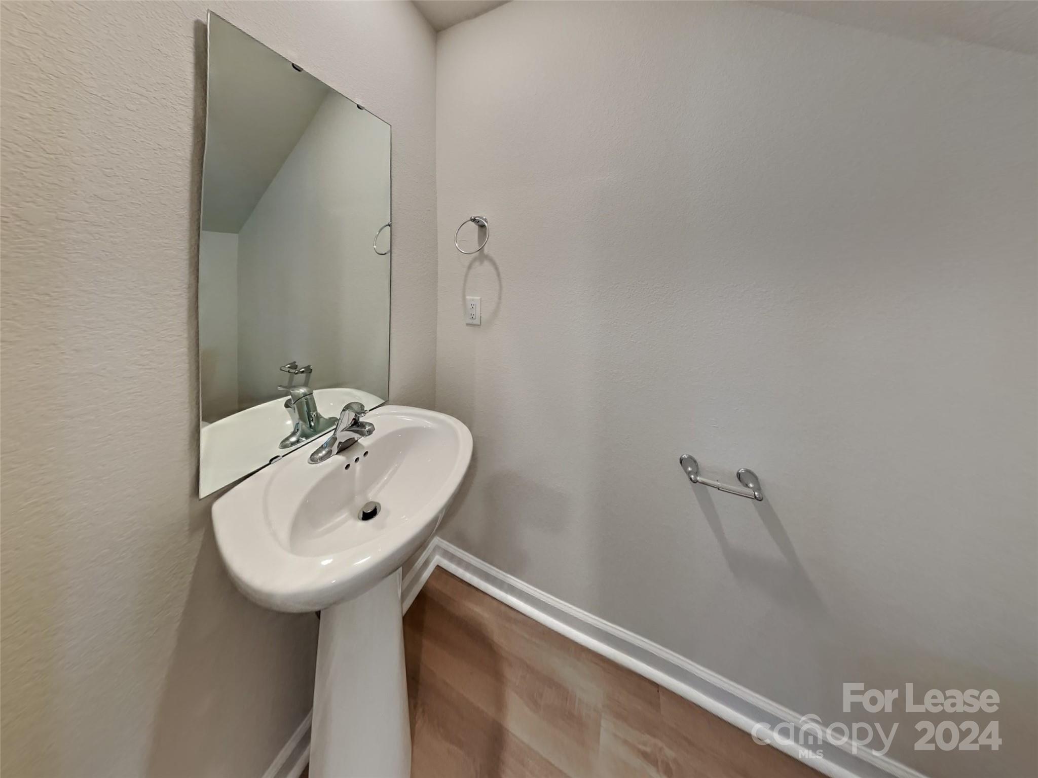 Unknown - Residential Lease