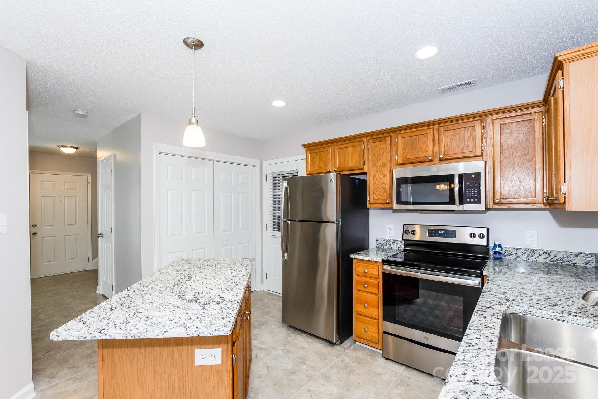 Ravenwood Estates - Residential Lease