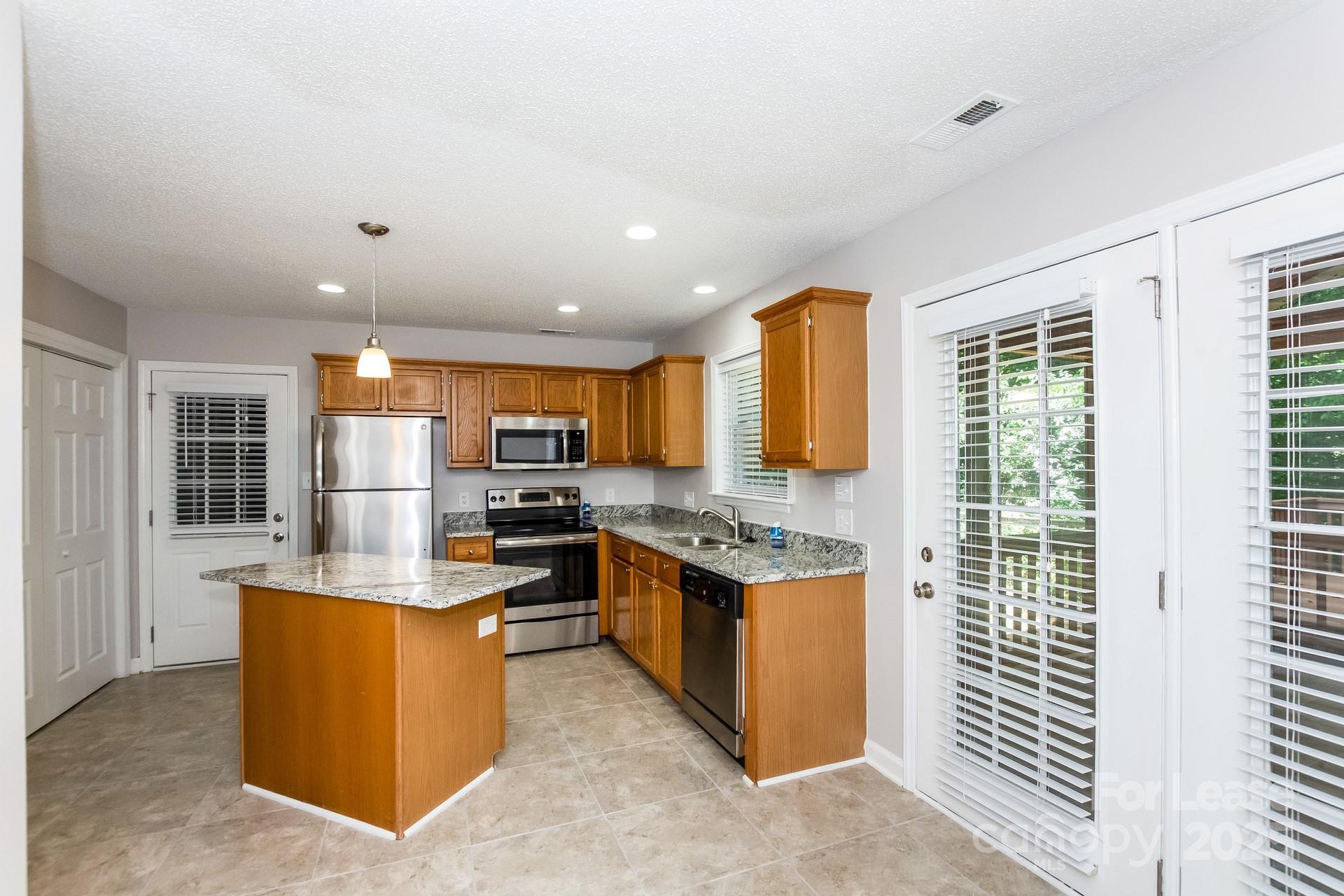 Ravenwood Estates - Residential Lease