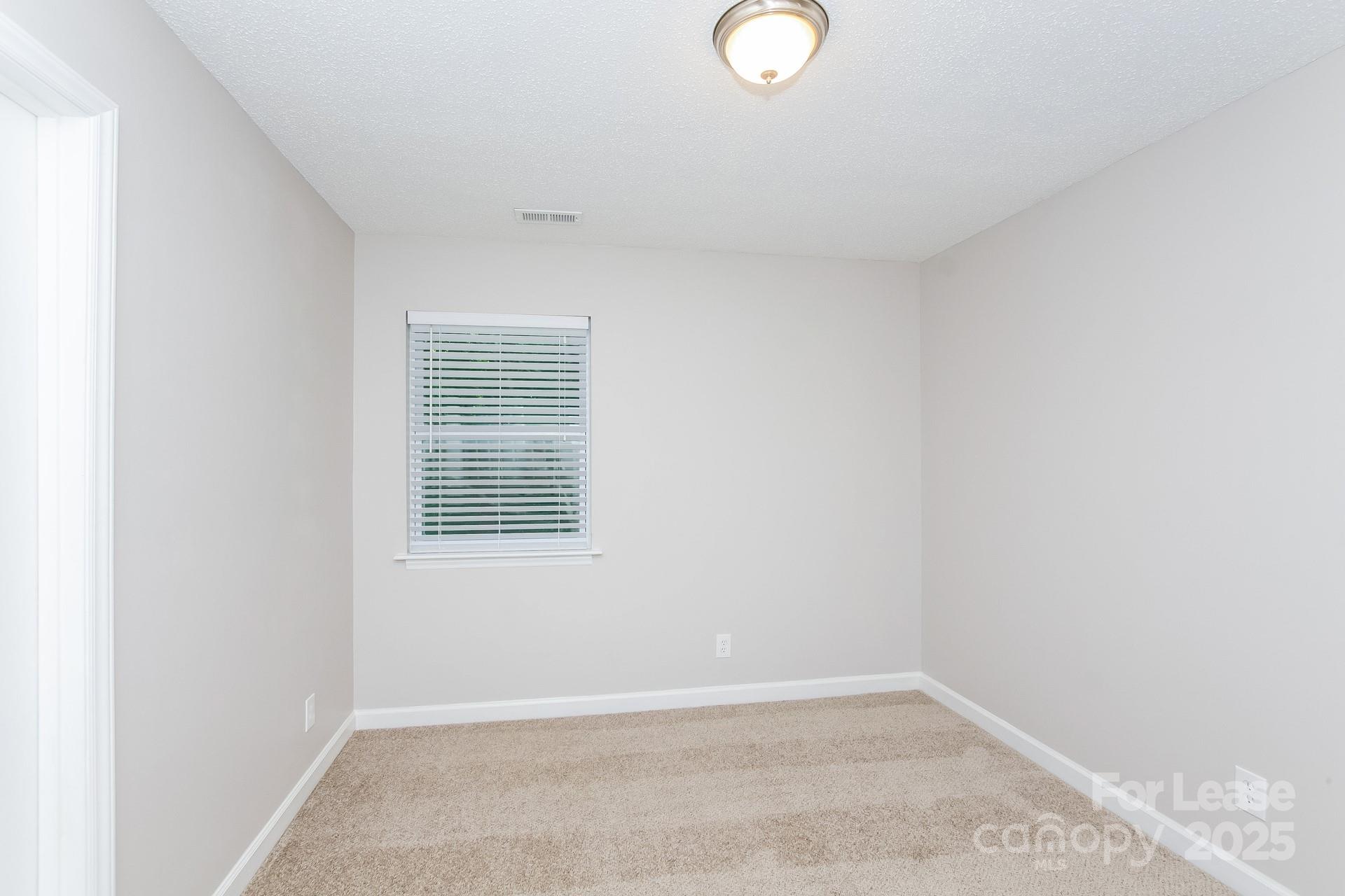 Ravenwood Estates - Residential Lease