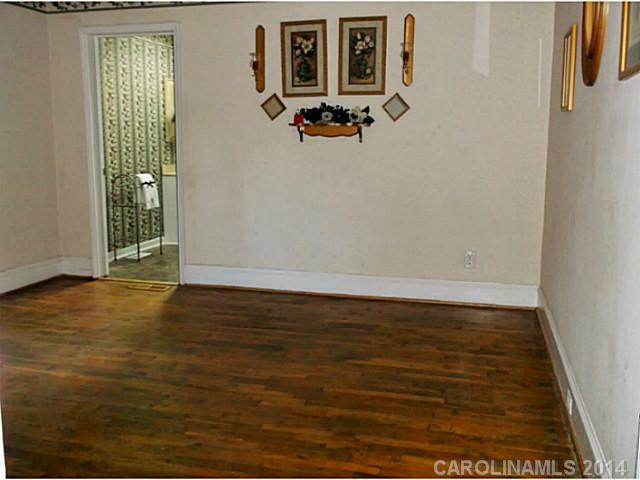 Seventeen Acres - Residential