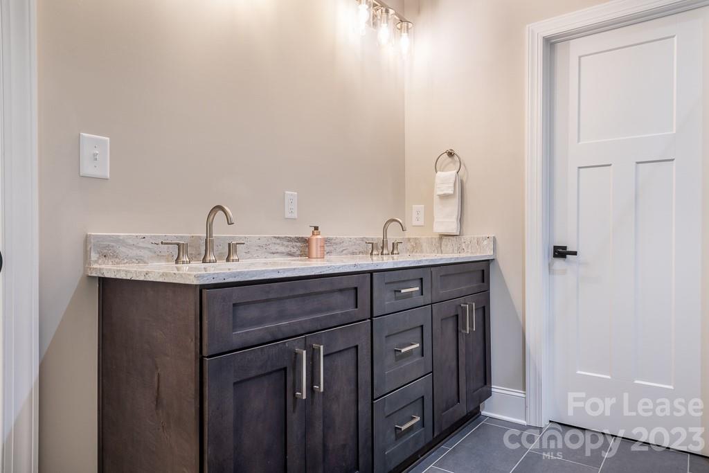 Morrison Point - Residential Lease