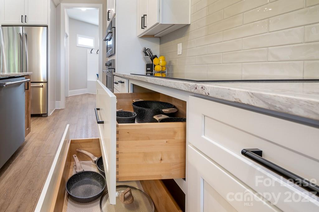 Morrison Point - Residential Lease