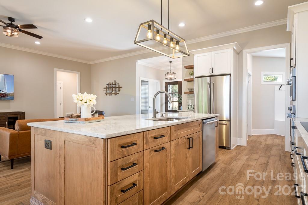 Morrison Point - Residential Lease