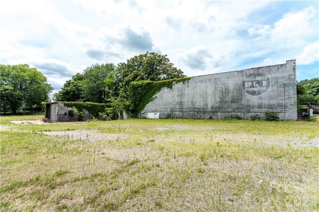 400 W 27th Street