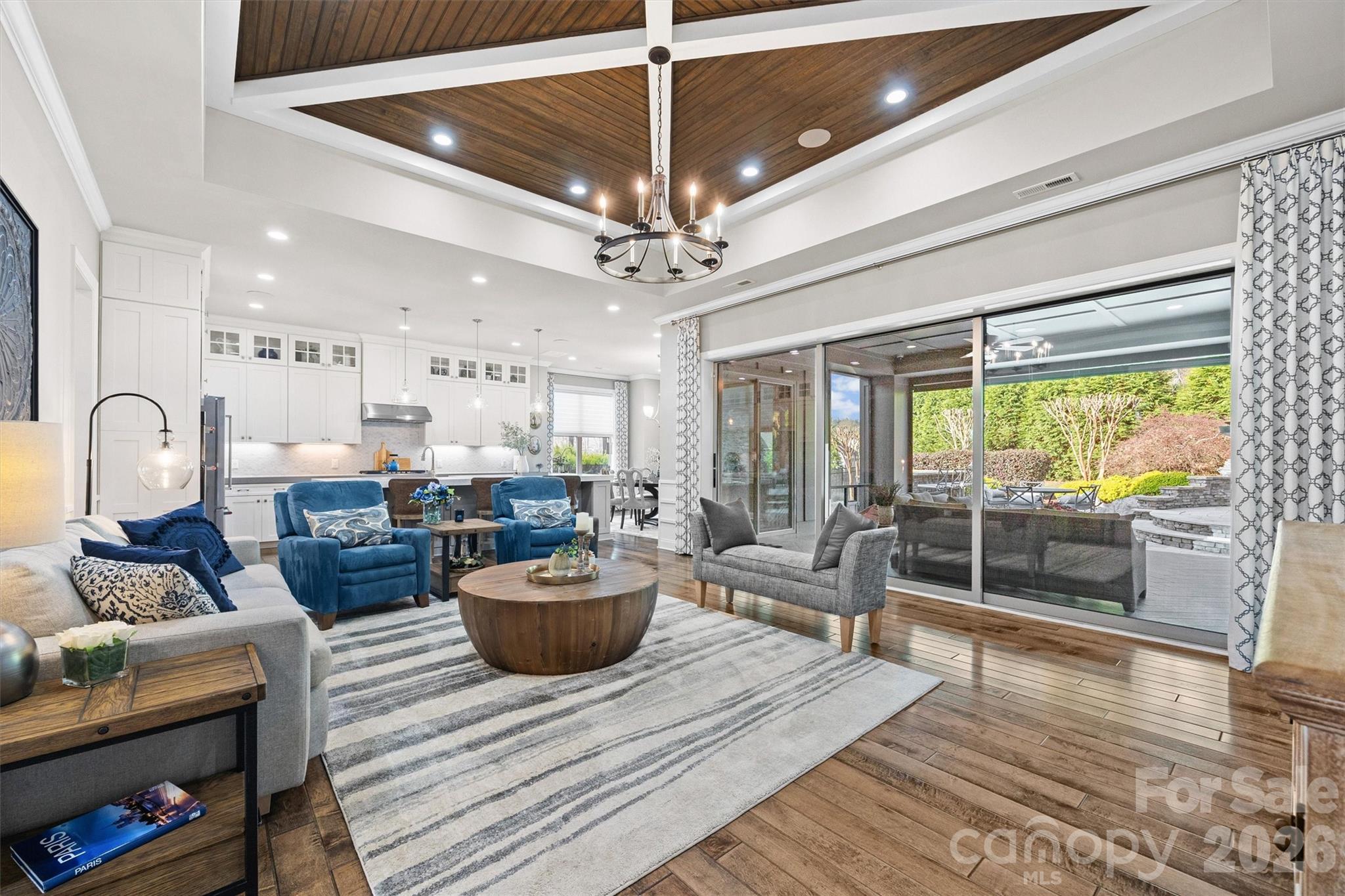 1045 Chippenham Avenue