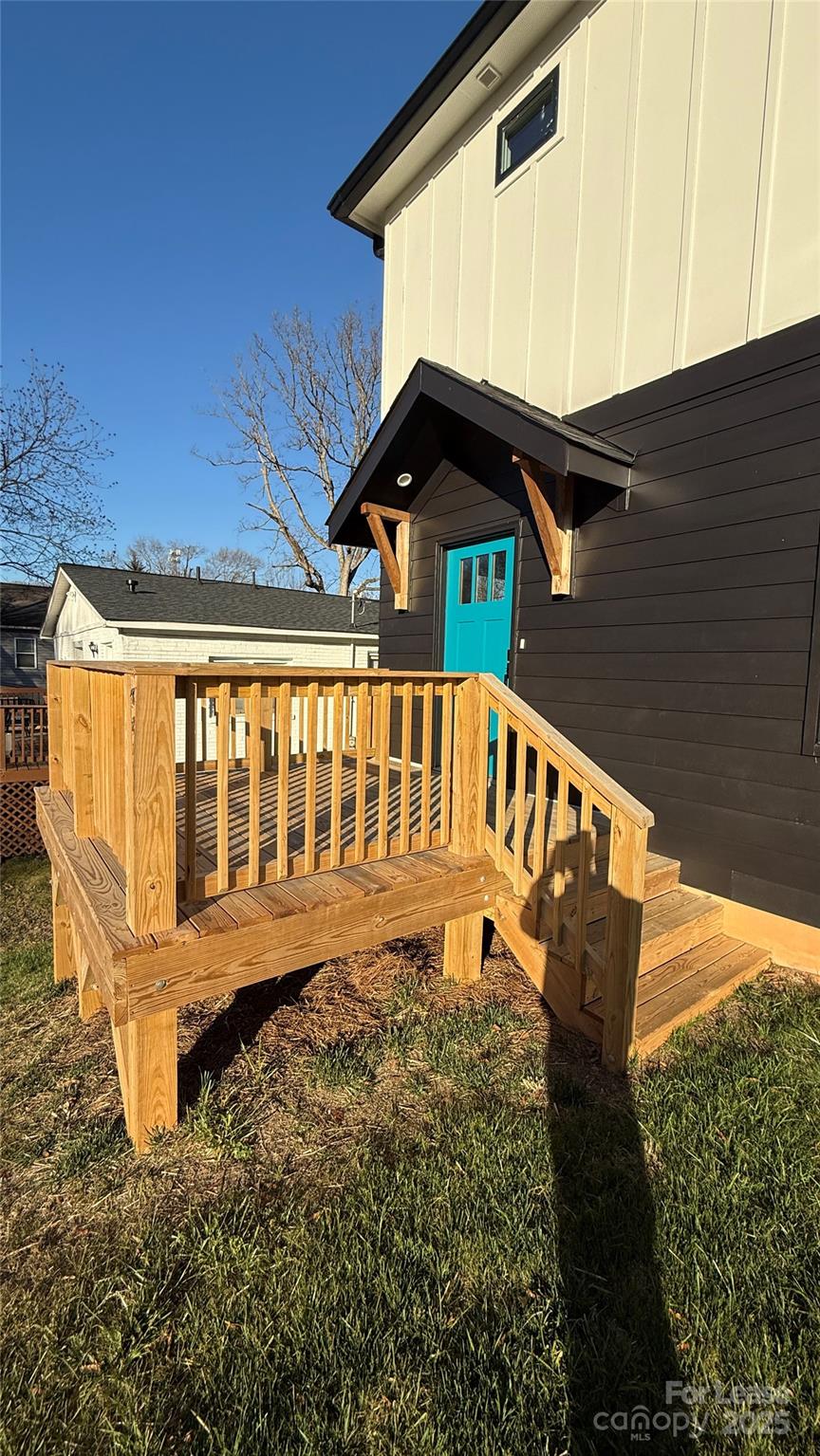 19815 N Ferry Street